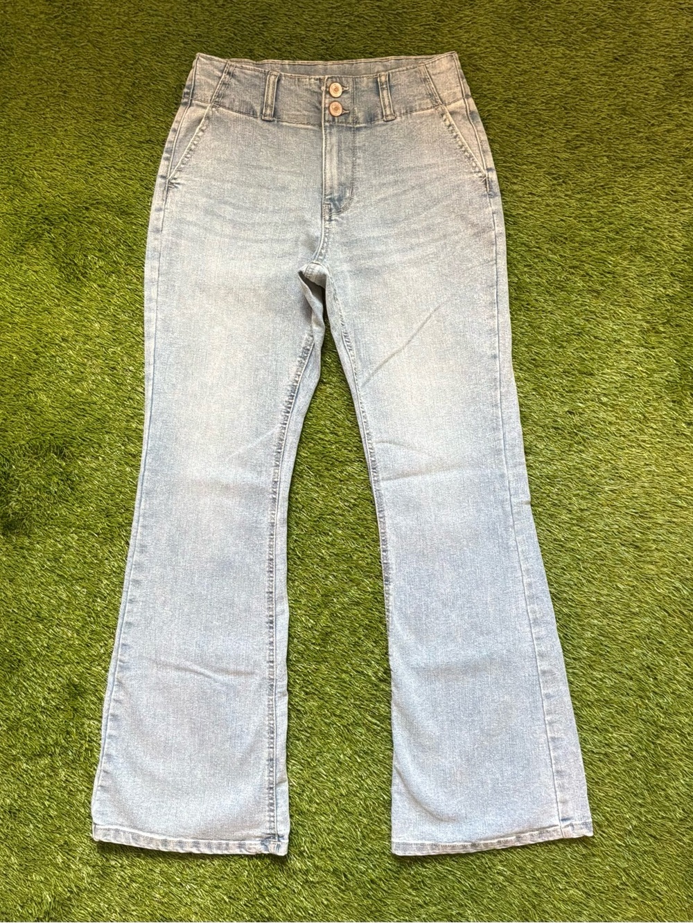 Ardene Light Wash High Rise Flare Jeans Size 3 - Picture 2 of 3
